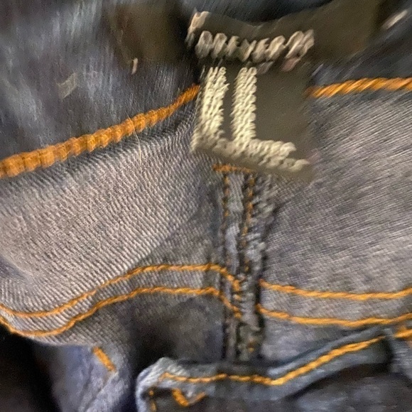 FOREVER 21 DARK BLUE SKINNY JEANS SIZE 30 - Picture 2 of 3